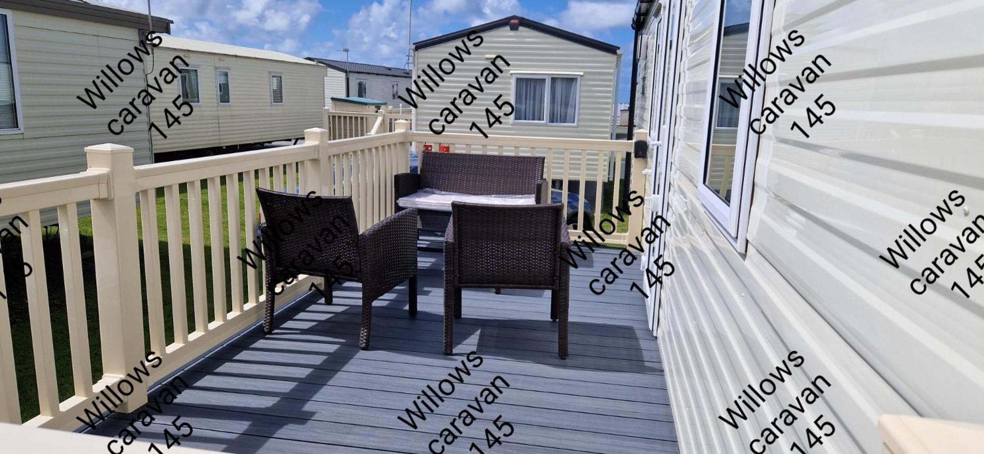 Willows Caravan 145 Llanddwywe ภายนอก รูปภาพ